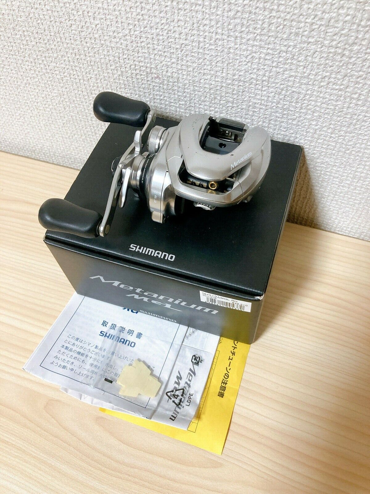 Shimano Baitcasting Reel 16 Metanium MGL Right Gear Ratio Shimano Baitcasting Reel 16 Metanium MGL Right Gear Ratio