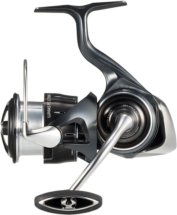 Daiwa Spinning Reel 24 LUVIAS PC LT3000 Gear Ratio 5.2:1 Fishing Reel IN BOX