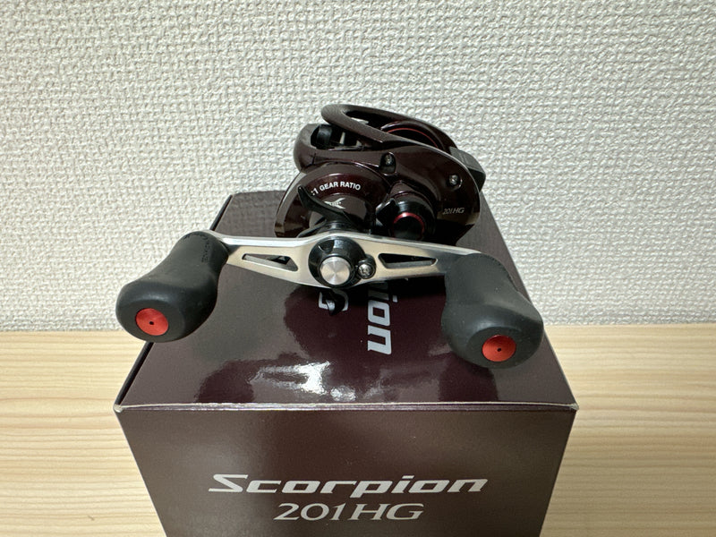 Shimano Baitcasting Reel 14 Scorpion 201HG Left Handed Gear Ratio 7.2:1 IN BOX