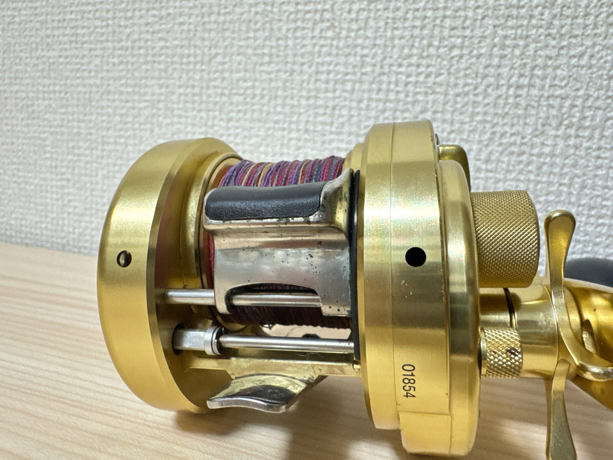 calcutta te fishing reel Shimano 400 lineup of reels Shimano Baitcasting Reel 04 CALCUTTA
