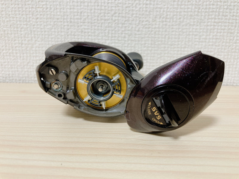 Shimano Baitcasting Reel 09 Scorpion XT 1500 Right Handed From Japan