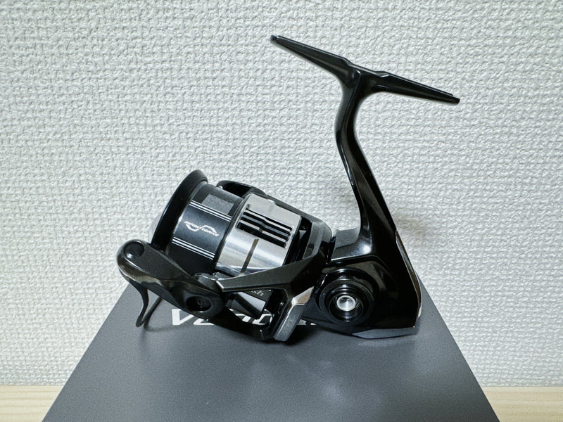 Shimano Spinning Reel 23 VANQUISH C3000SDHHG 5.8:1 Fishing Reel IN BOX