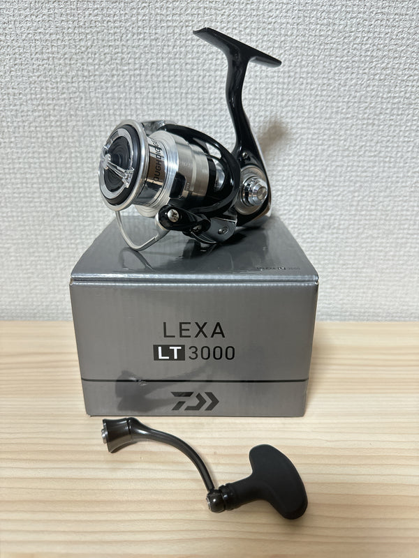 Daiwa Spinning Reel 19 LEXA LT3000 Gear Ratio 5.2:1 Fishing Reel IN BOX