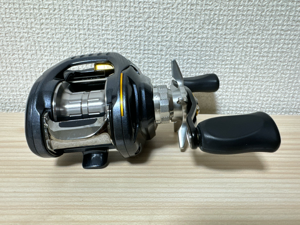 Daiwa Baitcasting Reel ZILLION TW 1516H Right Handle 00613452 IN BOX