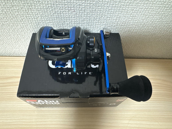 abu garcia blue max reel Baitcast it allows to release the line and lower the lure with one hand ABU GARCIA AMBASSADEUR Blue Max