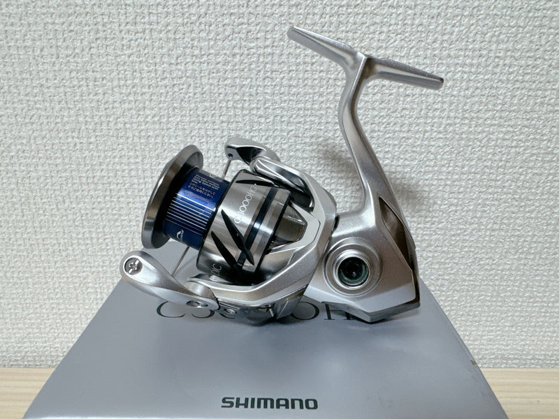 Shimano Spinning Reel 23 Stradic C3000HG Gear Ratio 5.8:1 Fishing Reel IN BOX