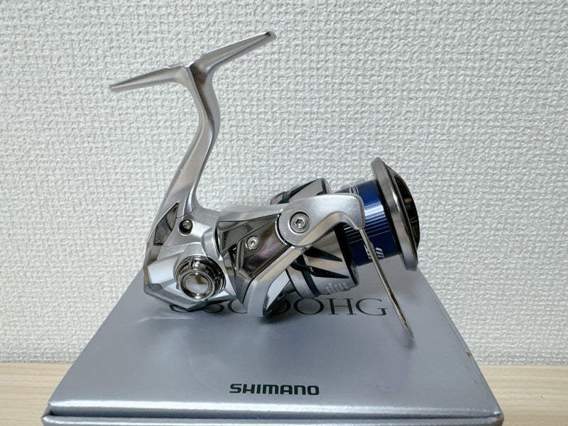 Shimano Spinning Reel 23 Stradic C3000HG Gear Ratio 5.8:1 Fishing Reel IN BOX