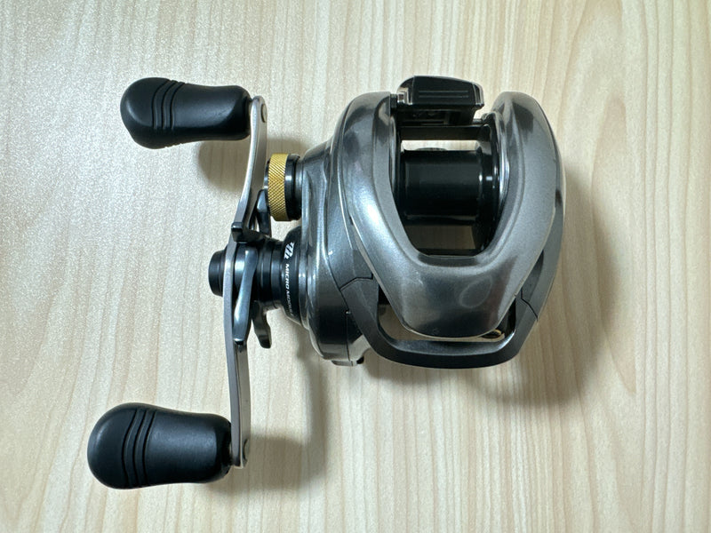 Shimano Baitcasting Reel 15 Metanium DC XG Right Gear Ratio 8.5:1 Fishing Reel IN BOX-2