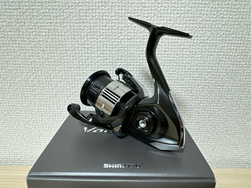 Shimano Spinning Reel 23 VANQUISH 3000MHG 5.7:1 Fishing Reel IN BOX