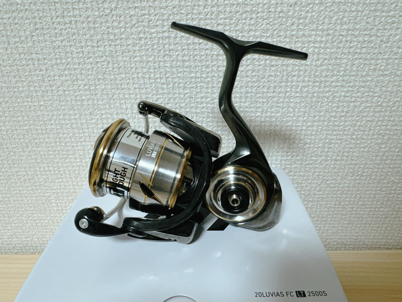 Daiwa Spinning Reel 20 LUVIAS FC LT2500S Gear Ratio 5.5:1 Fishing Reel IN BOX