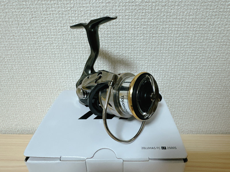 Daiwa Spinning Reel 20 LUVIAS FC LT2500S Gear Ratio 5.5:1 Fishing Reel IN BOX