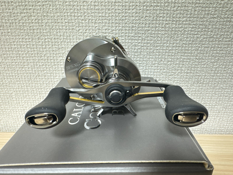 Shimano Baitcasting Reel 23 CALCUTTA CONQUEST BFS XG Right 8.9:1 Fishing IN BOX