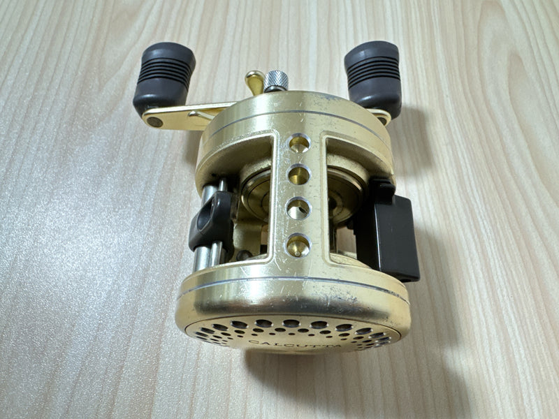 Shimano Baitcasting Reel 95 CALCUTTA 200XT Right Fishing Reel #AR Shimano Baitcasting Reel 95 CALCUTTA 200XT Right Fishing Reel #AR
