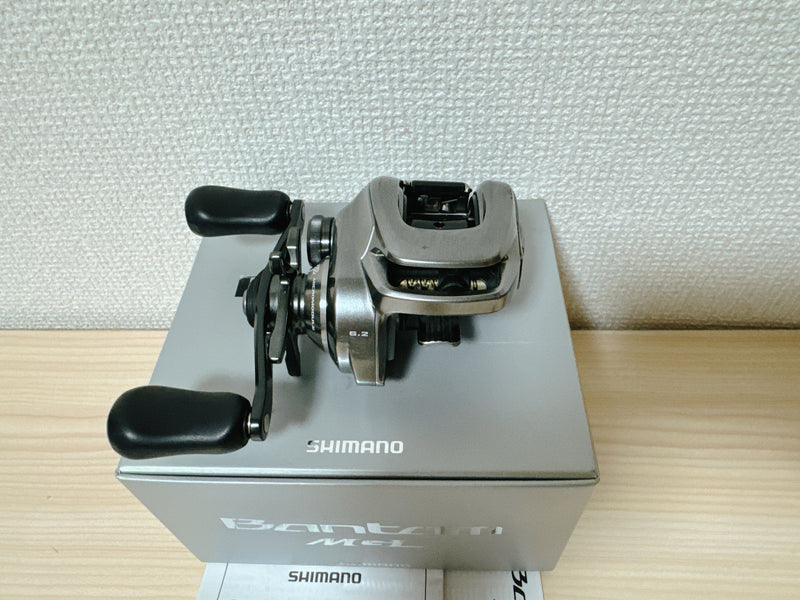 Shimano Baitcasting Reel 18 Bantam MGL RIGHT 5RL100000 From Japan IN BOX