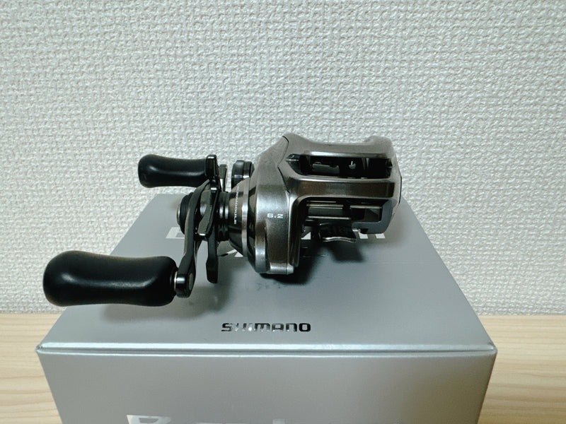 Shimano Baitcasting Reel 18 Bantam MGL RIGHT 5RL100000 From Japan IN BOX