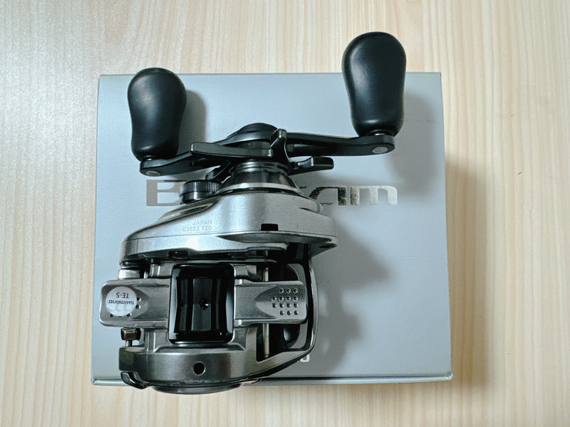 Shimano Baitcasting Reel 18 Bantam MGL RIGHT 5RL100000 From Japan IN BOX