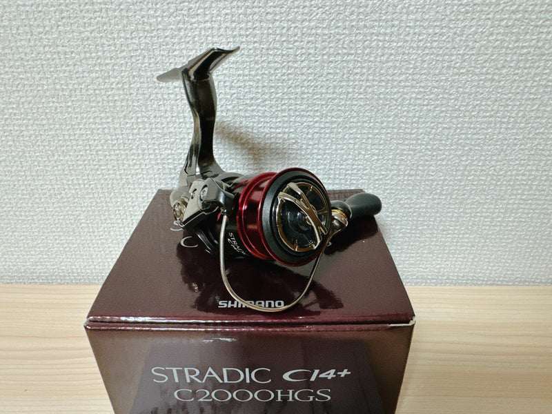 Spinning Reel 16 Stradic CI4+ C2000HGS 6.0:1 Fishing Reel IN BOX