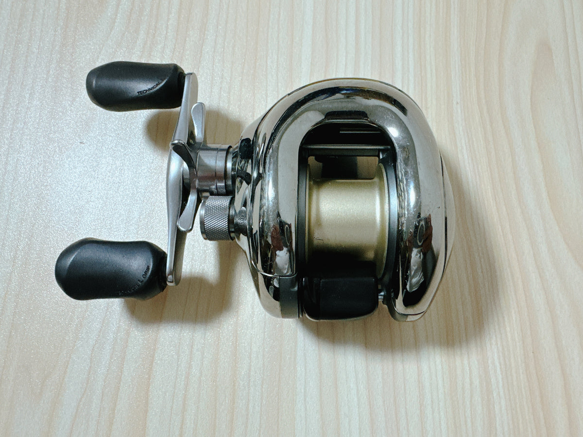 リール SHIMANO ANTARESDCMD Amazon.com : Shimano Antares DC 2021 Right : Sports & Outdoors