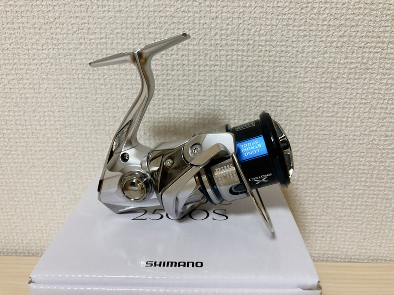 Shimano Spinning Reel 19 STRADIC 2500S Gear Ratio 5.3:1 Fishing Reel IN BOX