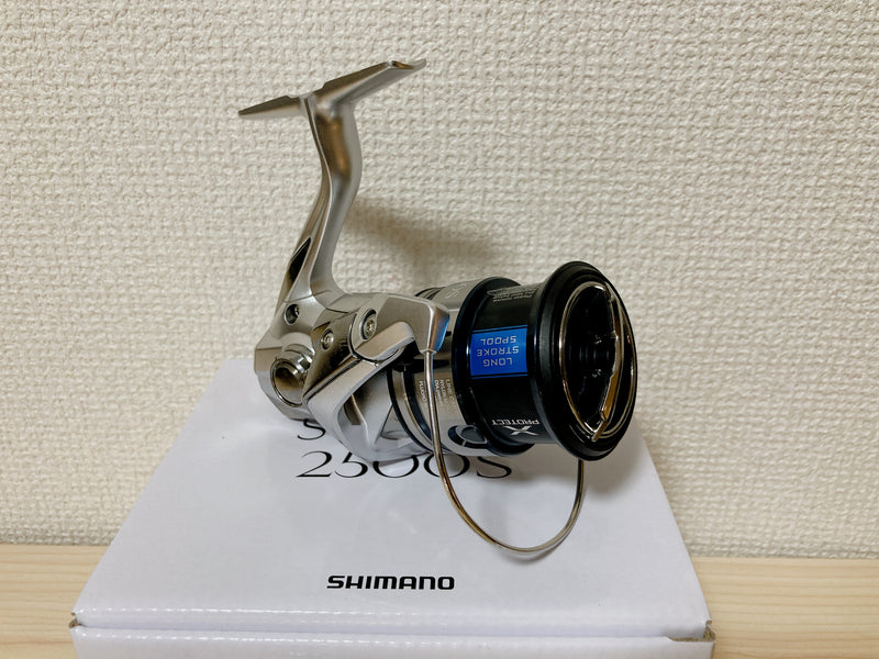 Shimano Spinning Reel 19 STRADIC 2500S Gear Ratio 5.3:1 Fishing Reel IN BOX