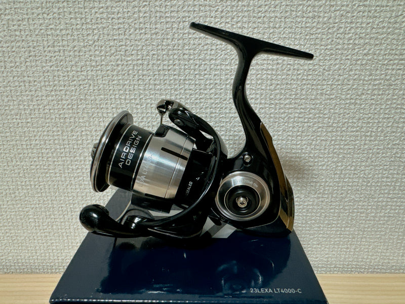 Daiwa Spinning Reel 23 LEXA LT4000-C Gear Ratio 5.2:1 Fishing Reel IN BOX