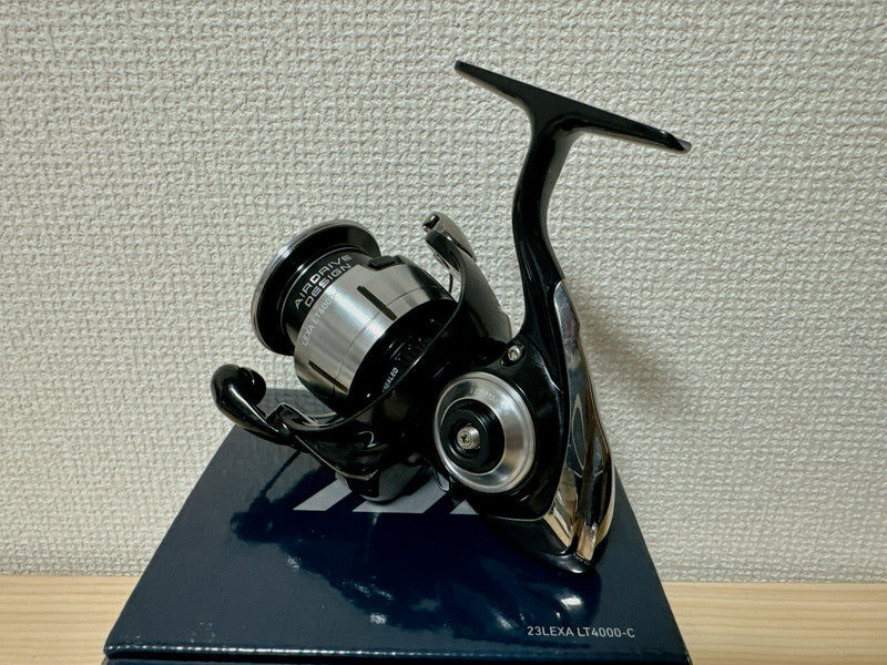 Daiwa Spinning Reel 23 LEXA LT4000-C Gear Ratio 5.2:1 Fishing Reel IN BOX