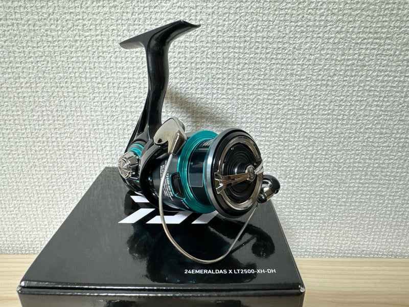 Daiwa Spinning Reel 24 Emeraldas X LT2500-XH-DH 6.2:1 Fishing Reel IN BOX