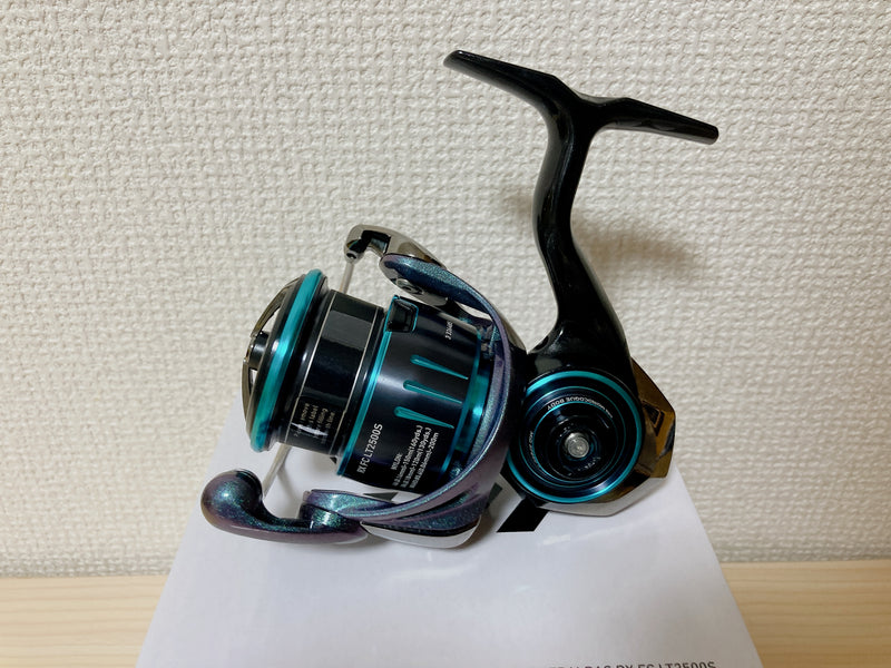 Daiwa Spinning Reel 23 EMERALDAS RX FC LT2500S 5.1:1 Fishing Reel IN BOX