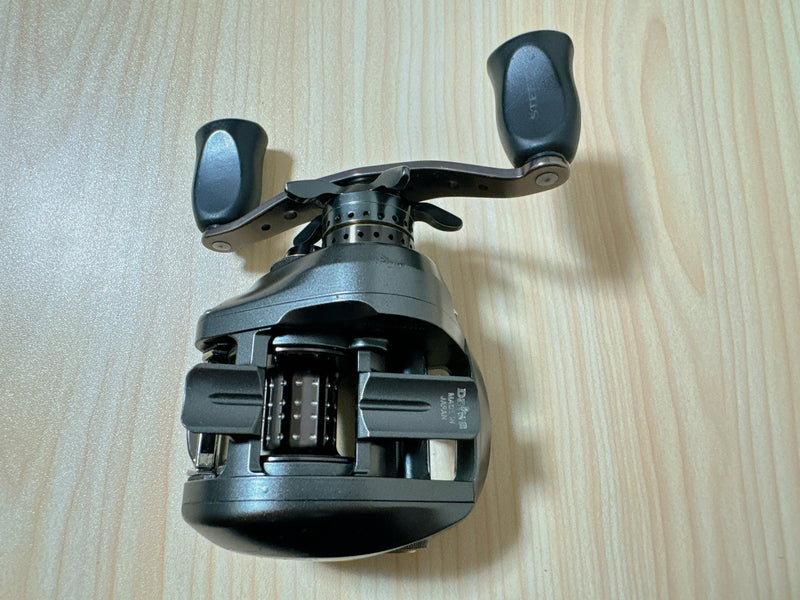 Daiwa Baitcasting Reel STEEZ 100H DEEP SPOOL Right Gear Ratio 6.3:1 IN BOX