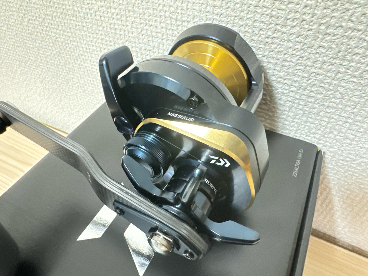 Daiwa Baitcasting Reel 22 SALTIGA 15H-SJ Right for Jigging Gear Ratio