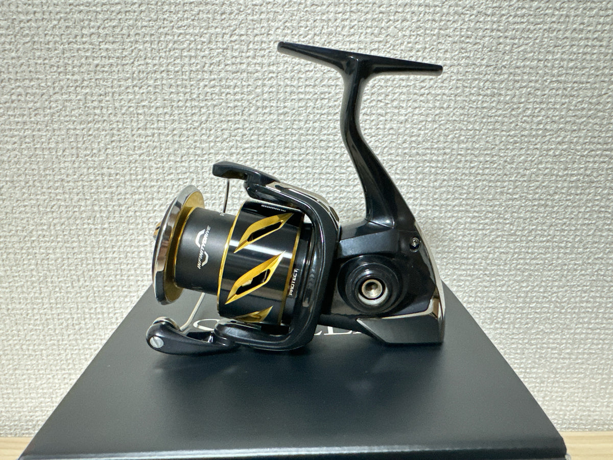 Shimano Spinning Reel 20 STELLA SW 4000HG Gear Ratio 5.7:1 Fishing Reel IN BOX