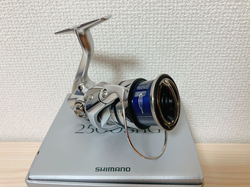 Shimano Spinning Reel 23 Stradic 2500SHG Gear Ratio 5.8:1 Fishing Reel IN BOX
