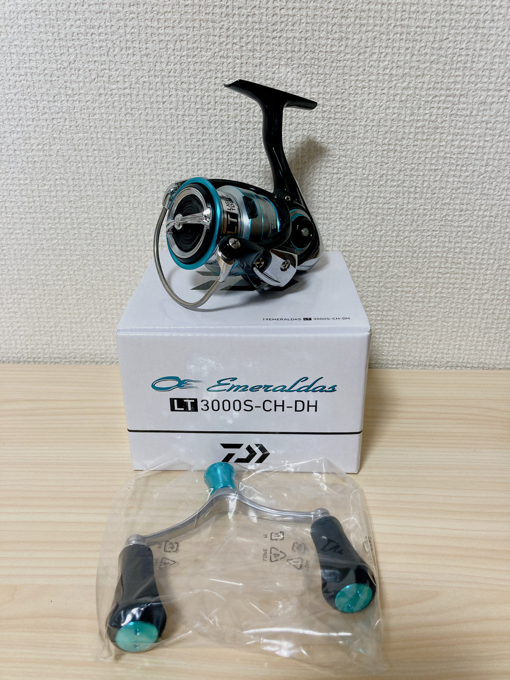 Daiwa Spinning Reel 19 Emeraldas LT 3000S-CH-DH 5.6:1 Fishing