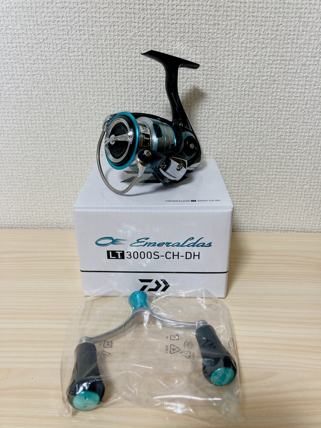 Daiwa Spinning Reel 19 Emeraldas LT 3000S-CH-DH 5.6:1 Fishing Reel IN BOX