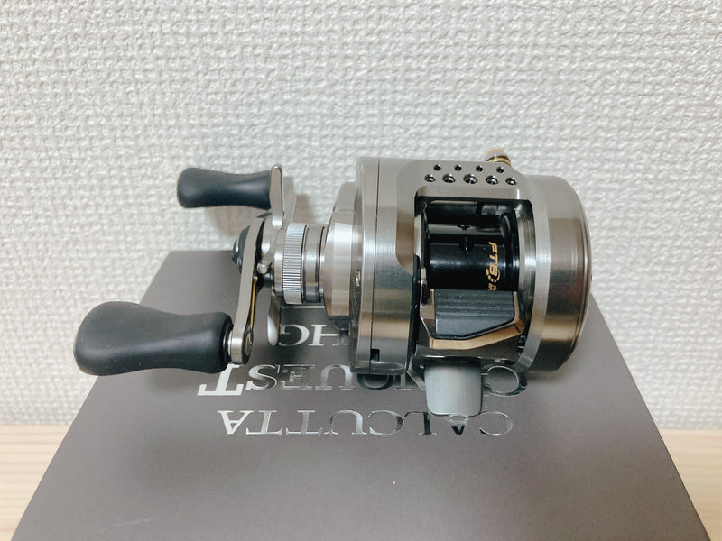 Shimano Baitcasting Reel 23 CALCUTTA CONQUEST BFS HG Left 7.8:1 Fishing IN BOX