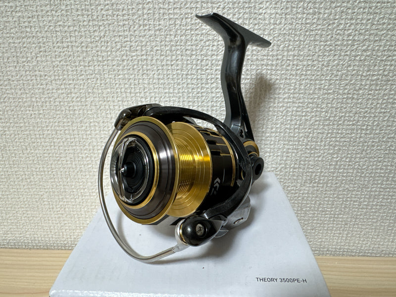 DAIWA 17 THEORY 3500PE-H Spinning Fishing Reel From Japan