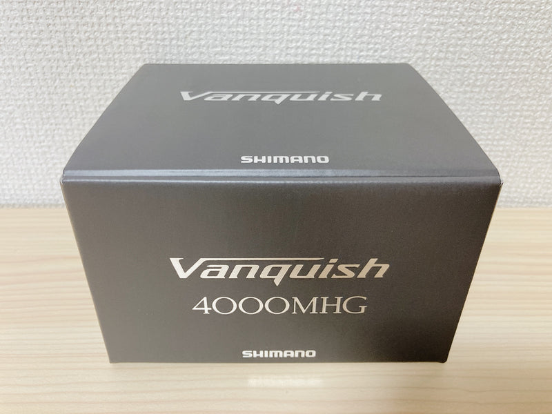 Shimano Spinning Reel 23 VANQUISH 4000MHG 5.7:1 Fishing Reel IN BOX