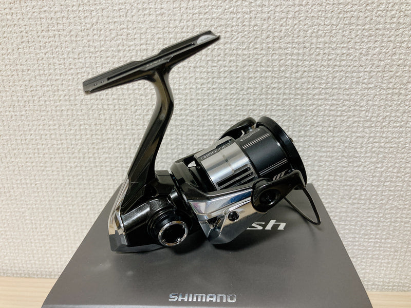 Shimano Spinning Reel 23 VANQUISH C3000MHG 5.8:1 Fishing Reel IN BOX