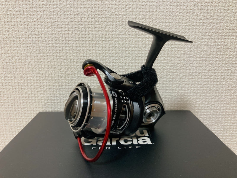 Abu Garcia Spinning Reel REVO MGX THETA 1000S Stainless steel, aluminum Handle Abu Garcia Spinning Reel REVO MGX THETA 1000S Stainless steel, aluminum Handle