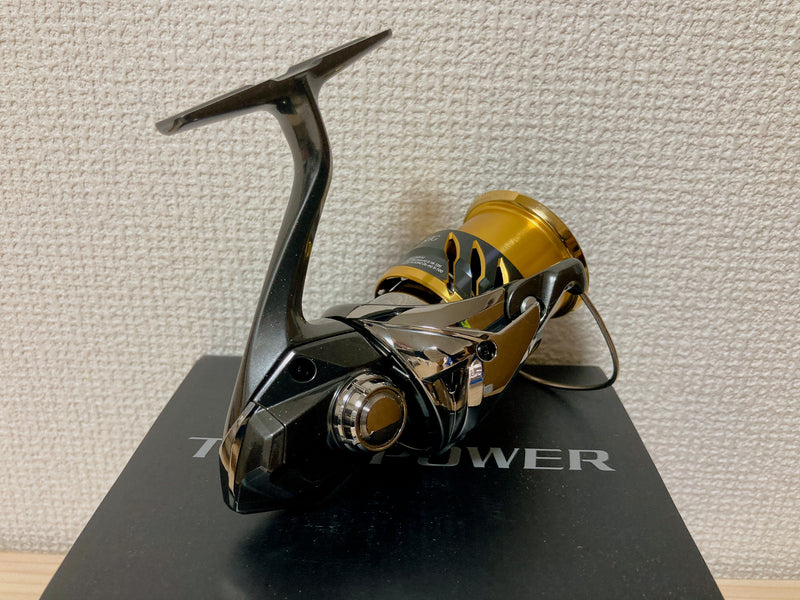 Shimano Spinning Reel 20 TWIN POWER 2500SHG 6.0:1 Fishing Reel IN BOX