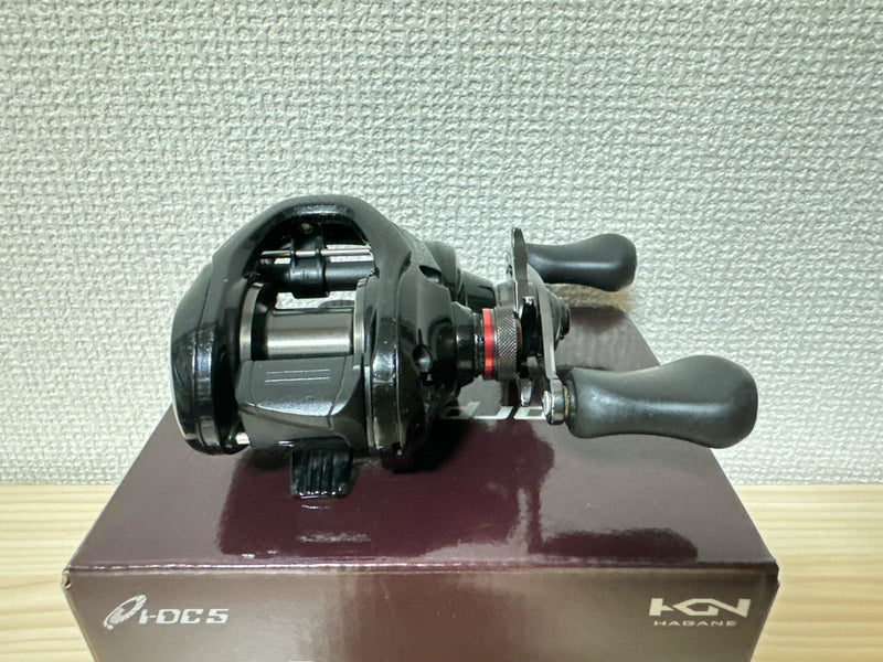 Baitcasting Reel 17 Scorpion DC 100 Right Gear Ratio 6.3:1 Fishing Reel IN BOX