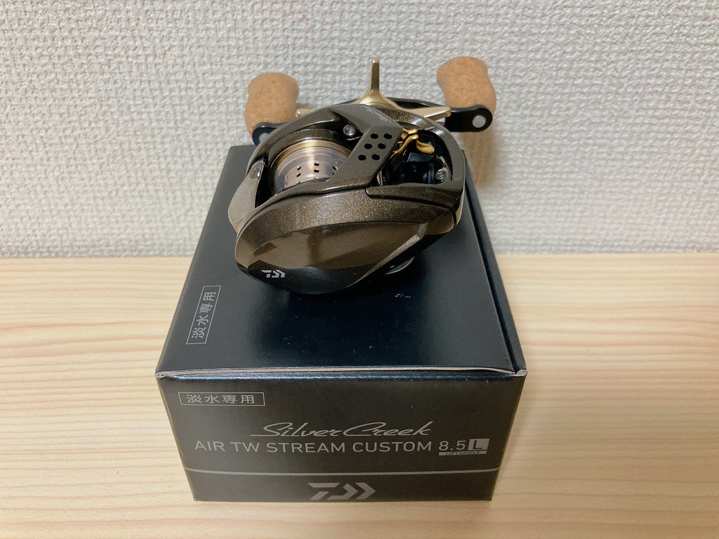 Daiwa Baitcasting Reel 22 Silver Creek Air TW Stream Custom 8.5L Left IN BOX