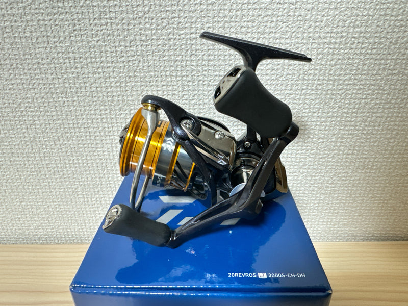 Daiwa Spinning Reel 20 REVROS LT3000S-CH-DH Gear Ratio 5.6:1 Fishing Reel IN BOX