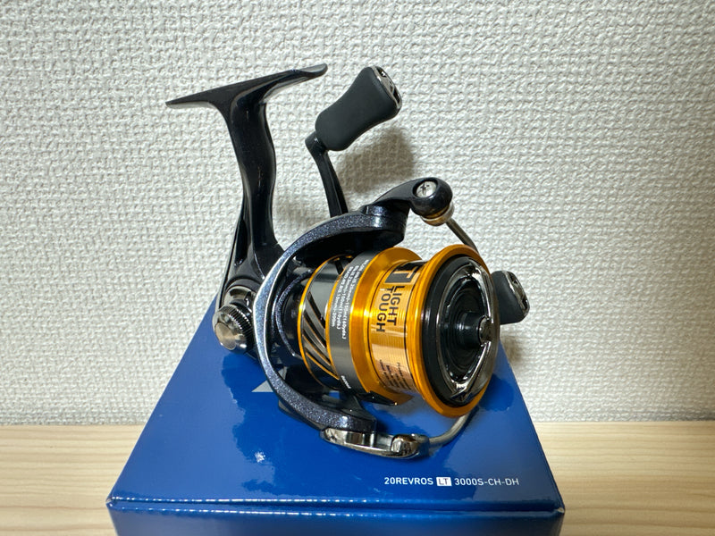 Daiwa Spinning Reel 20 REVROS LT3000S-CH-DH Gear Ratio 5.6:1 Fishing Reel IN BOX