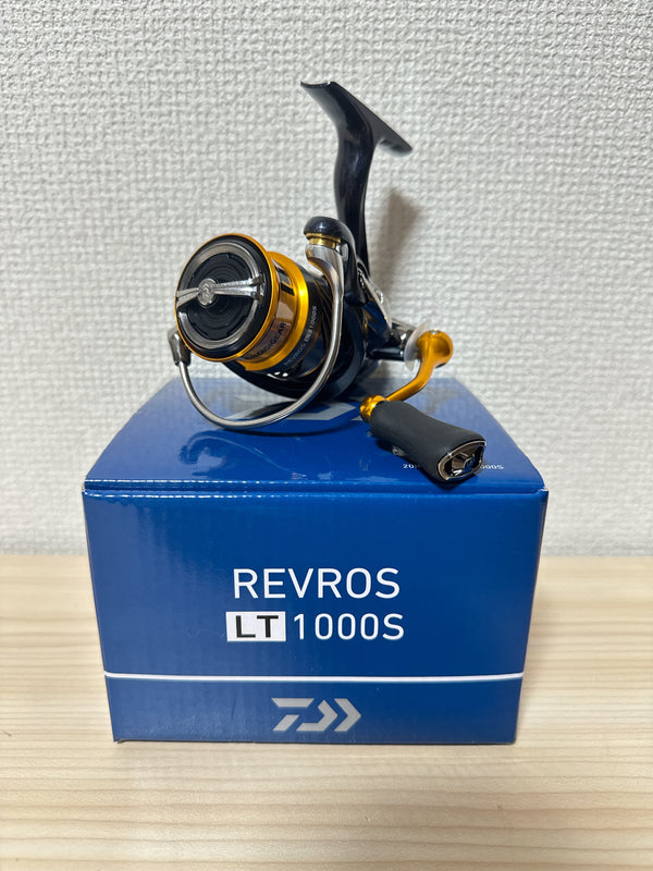 DAIWA Spinning Reel 20 Revros LT 1000S Fishing Trout meval horse mackerel Fish