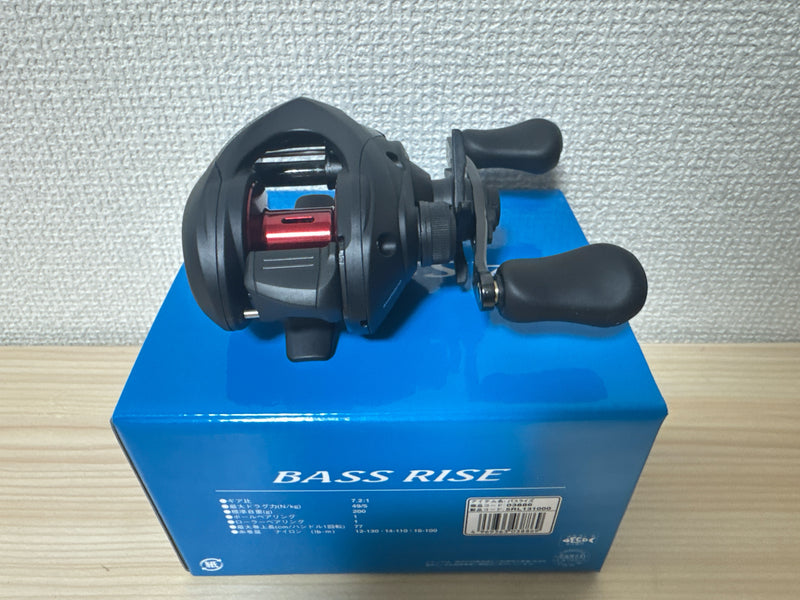 Shimano Baitcasting Reel 18 BASS RISE Right Gear Ratio 7.2:1 Fishing Reel IN BOX