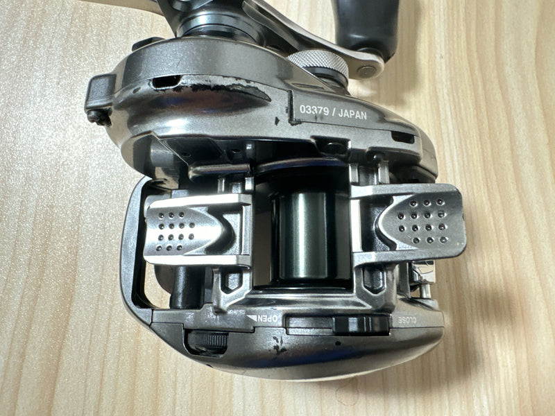 Shimano Baitcasting Reel 15 Metanium DC HG Left Gear Ratio 7.4:1 IN BOX