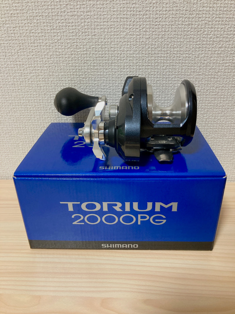 Shimano Baitcasting Reel 20 TORIUM 2000PG Right 4.6:1 Fishing Reel IN BOX