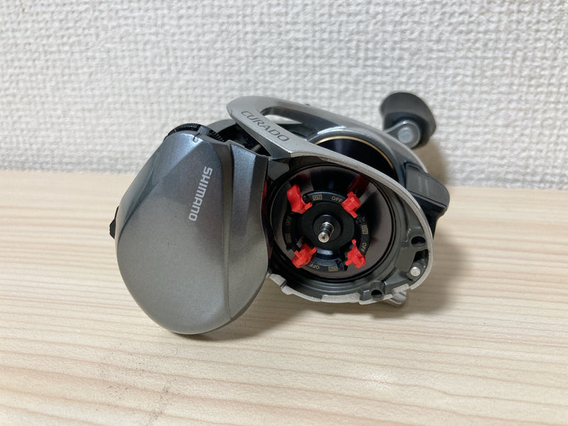 Shimano Baitcasting Reel 15 CURADO 200HG Right 7.2:1 Fishing Reel IN B Shimano Baitcasting Reel 15 CURADO 200HG Right 7.2:1 Fishing Reel IN B