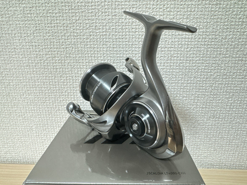 Daiwa Spinning Reel 25 CALDIA LT4000-CXH 6.2:1 Fishing Reel IN BOX